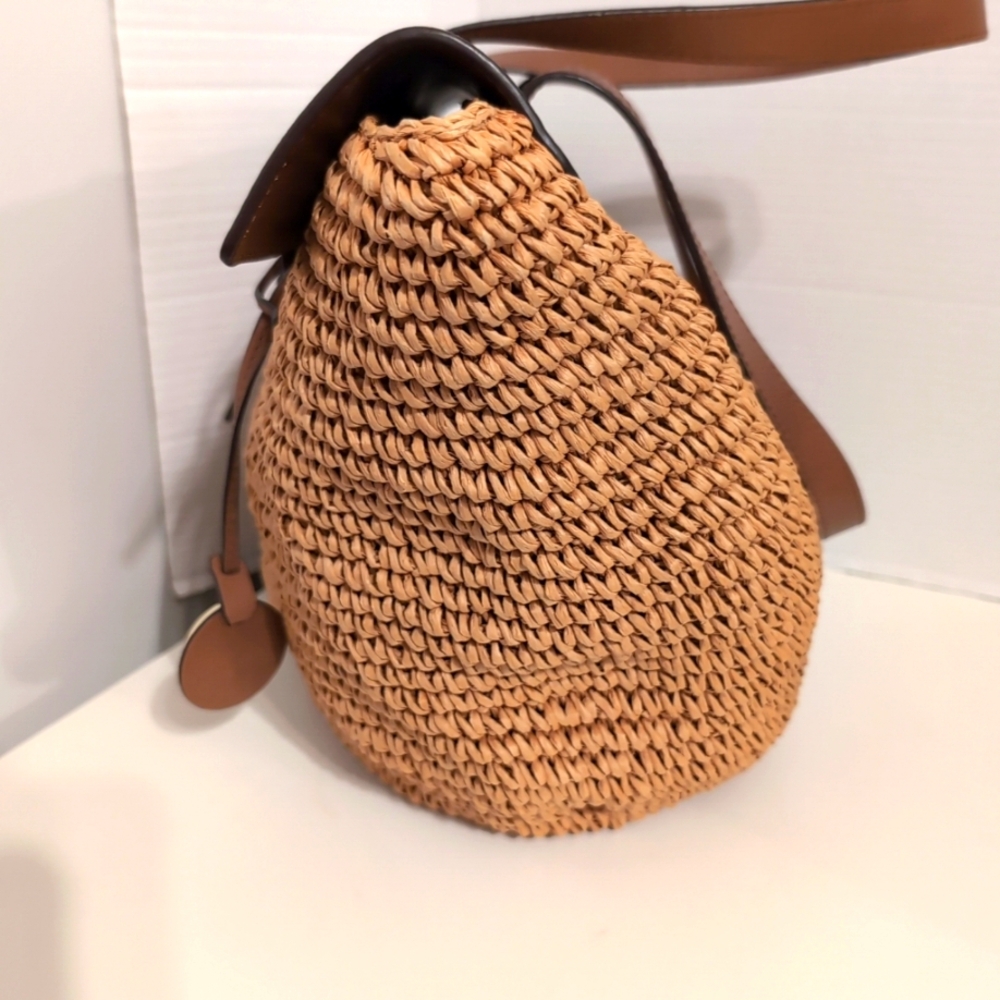 Michael Kors Tan and Brown Shoulder Bag - Picture 8 of 12